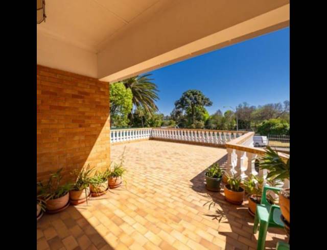 10 BEDROOM HOUSE FOR SALE IN CYRILDENE